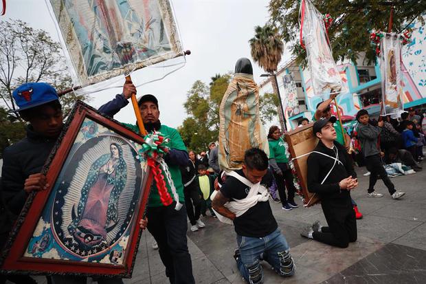 Devotos de la Virgen de Guadalupe en México