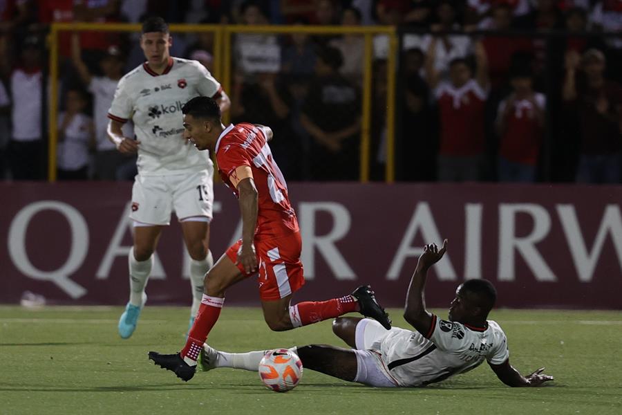 El Club Atlético Independiente (CAI) visita al Real Estelí de