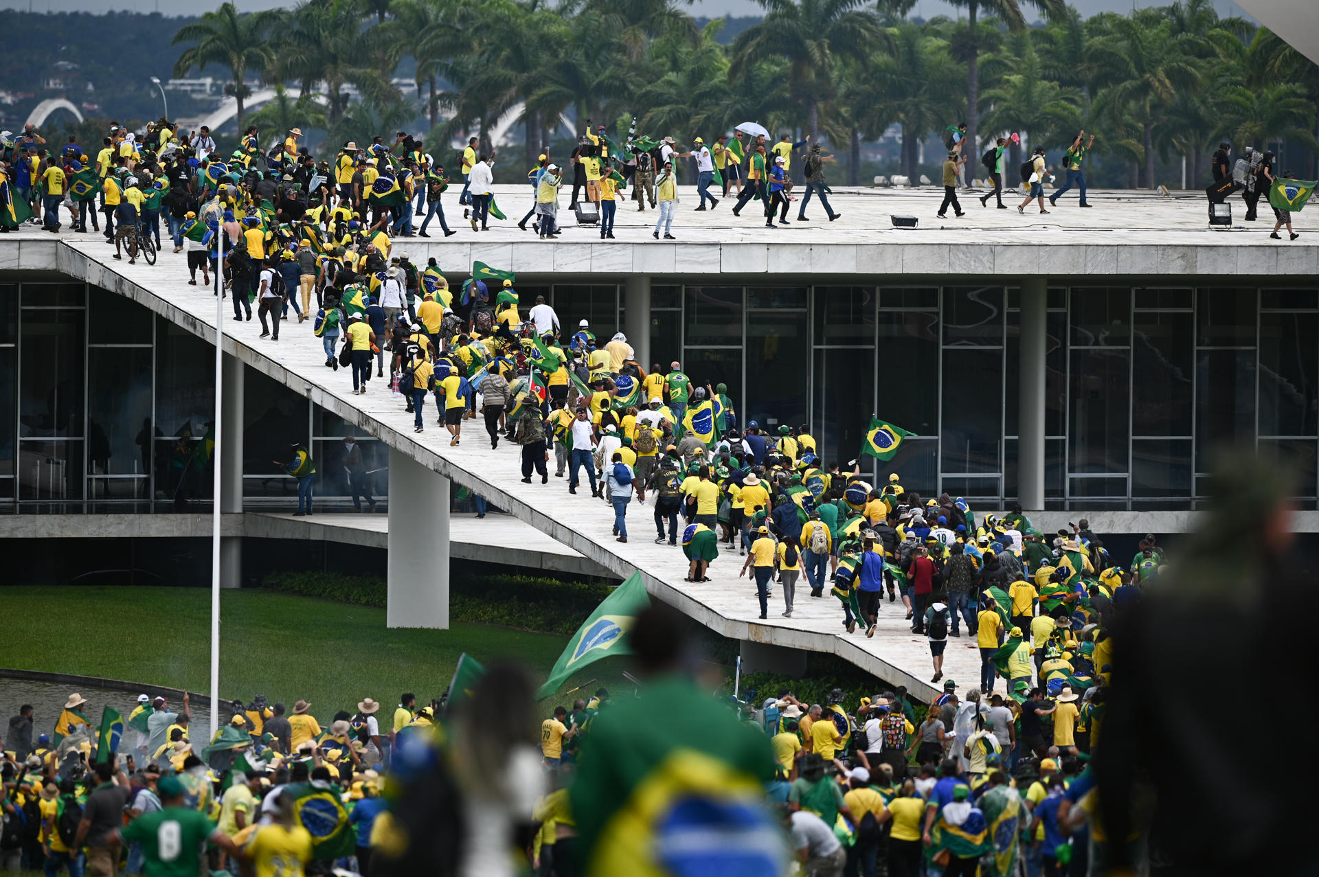 Bolsonaristas Invaden El Congreso Brasile o En Manifestaci n Contra 