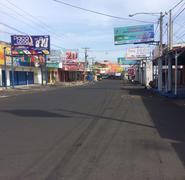 Comercios cerrados en el Mercado Oriental, el más grande de Centroamérica, durante la jornada de paro nacional en Nicaragua. Foto: Walkiria Chavarría.