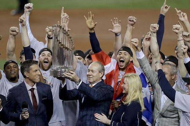 Astros de Houston se coronan campeones en Grandes Ligas