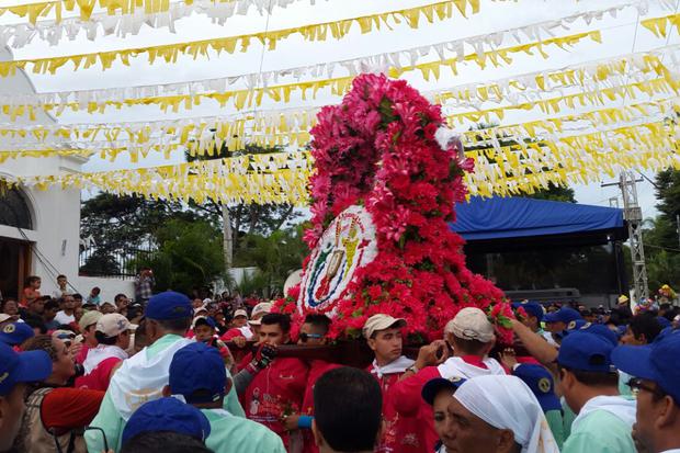 Santo Domingo de Guzmán sale de Las Sierritas