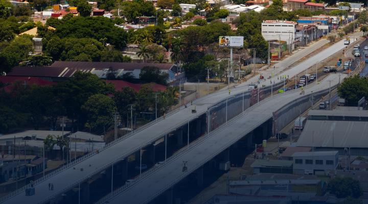 Tramo IV de la pista Héroes de la Insurrección avanza 75 %