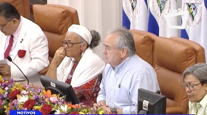 Gustavo Porras al frente de la Asamblea Nacional por dos año más