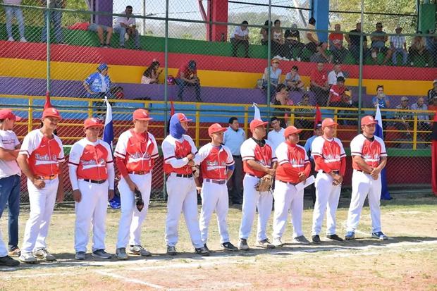 Renuevan estadio de béisbol de Santa Rosa del Peñón
