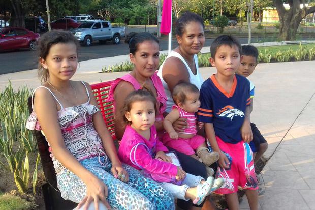 Familias de Managua visitan este nuevo centro de recreación