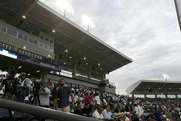 Espectacular inauguración del nuevo estadio Dennis Martínez