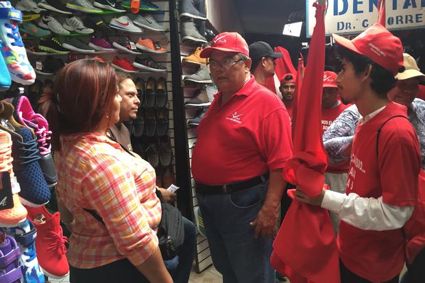 ALN inicia campaña electoral visitando a comerciantes