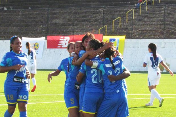 Equipos nicas se lucen en el interclubes femenino de la UNCAF