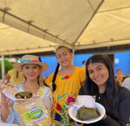 Karen Torrez, María José, Elizabeth Reyes.