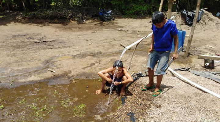 Zonas rurales todavía con bajo acceso al agua y saneamiento