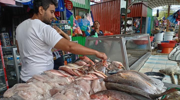 Fuertes vientos provocan escasez de mariscos