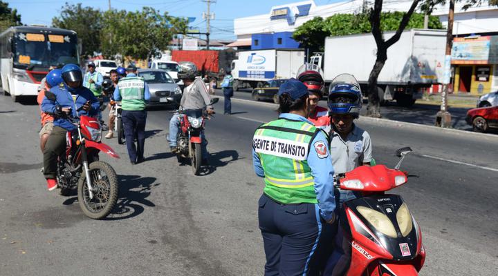Esta es la nueva medida que podría aplicar la Policía a motorizados que anden sin casco