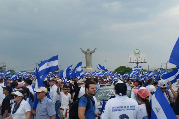 Concentración en la rotonda Cristo Rey. Foto: Cortesía