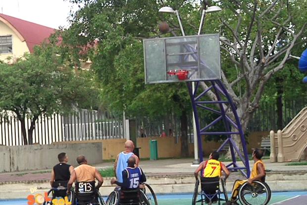 Baloncesto sobre silla de ruedas