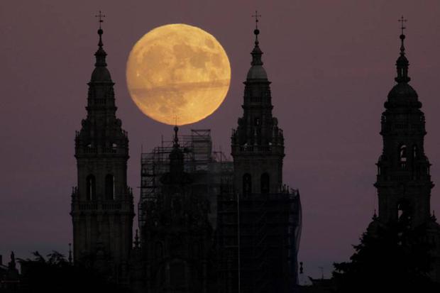 La Superluna denominada Luna Llena.