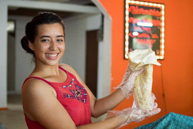 De los creadores del mega quesillo: llega el mega chancho con yuca