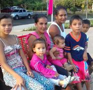 Familias de Managua visitan este nuevo centro de recreación