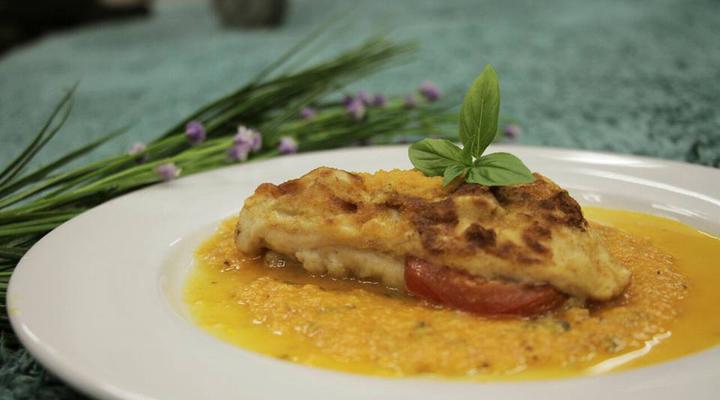 Receta de pollo relleno con salsa pomodoro