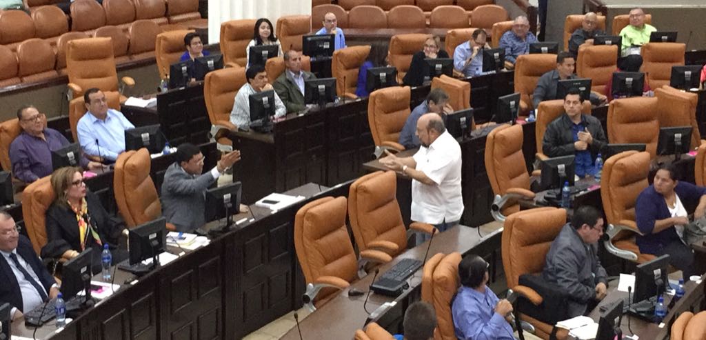 Asamblea Nacional sesiona este sábado sobre la iniciativa de Ley. Imagen Archivo.