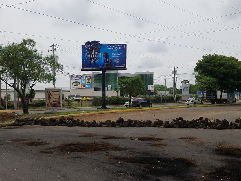 Una de las barricadas en la UNAN-Managua. Foto Trinchera de la Noticia
