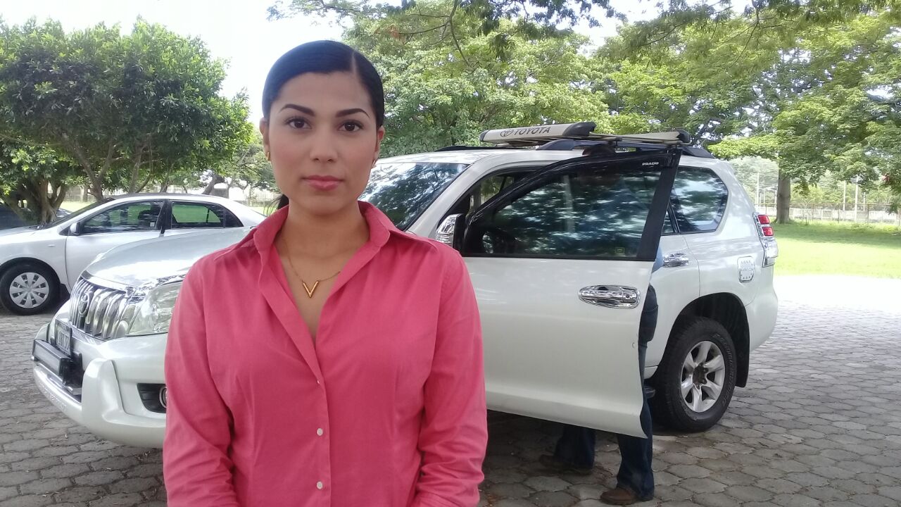 Starina Talavera, hija de la líder comerciante del mercado Oriental, Irlanda Jerez. Foto: Héctor Rosales