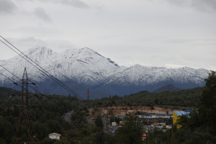 Vista de la cordillera de Los Andes, en el control de acceso Los Maitenes, en la mina El Teniente./EFE