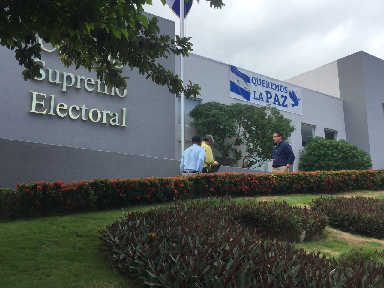 Fachada de la sede central del Consejo Supremo Electoral en Managua. Foto: Gerall Chávez
