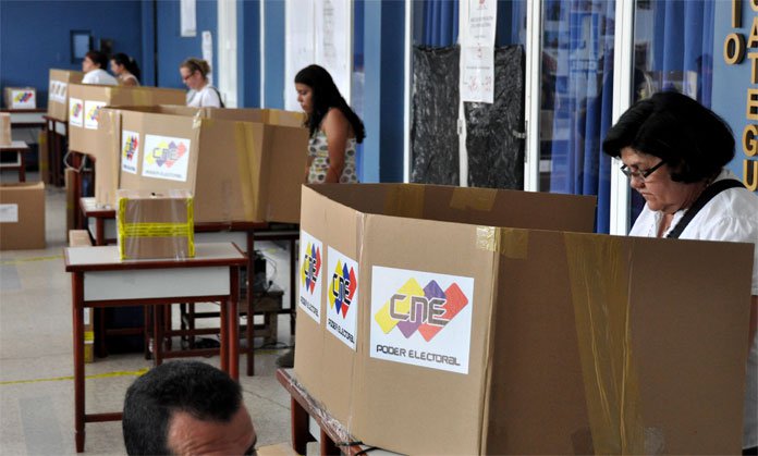 En las embajadas y consulados venezolanos repartidos en el mundo, están inscritos 108 mil 623 electoras y electores, quienes ejercerán sus derechos en 276 mesas.