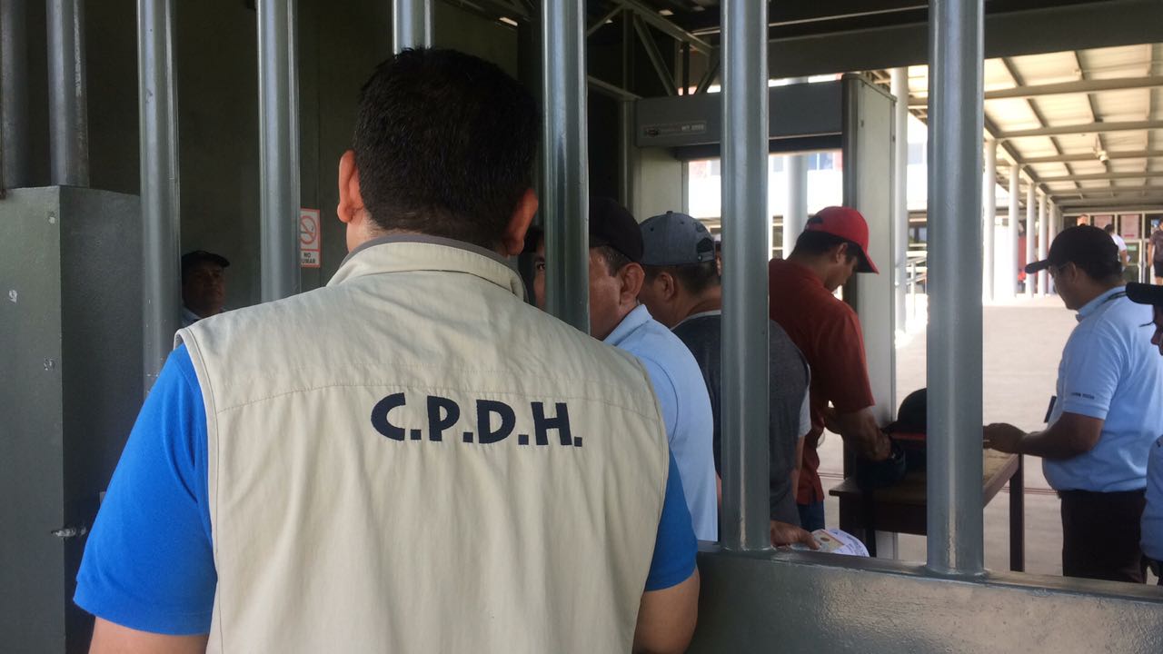 Inicia juicio contra promotores de la CPDH. Foto Walkiria Chavarría.