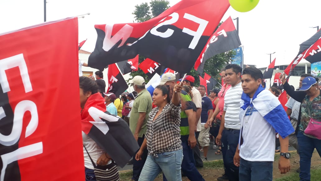 Marcha del Frente Sandinista para conmemorar el 39 aniversario de la revolución. Foto Elizabeth Reyes.