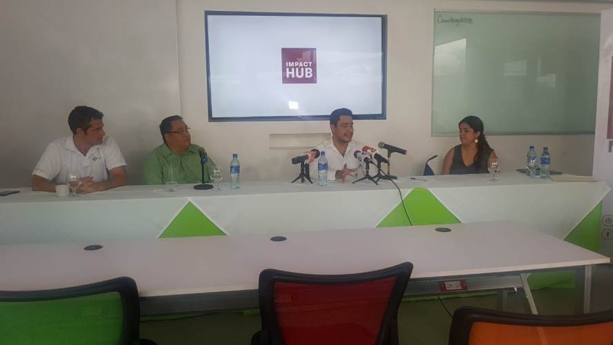 Conferencia de prensa realizada por el equipo de Impact Hub Managua.