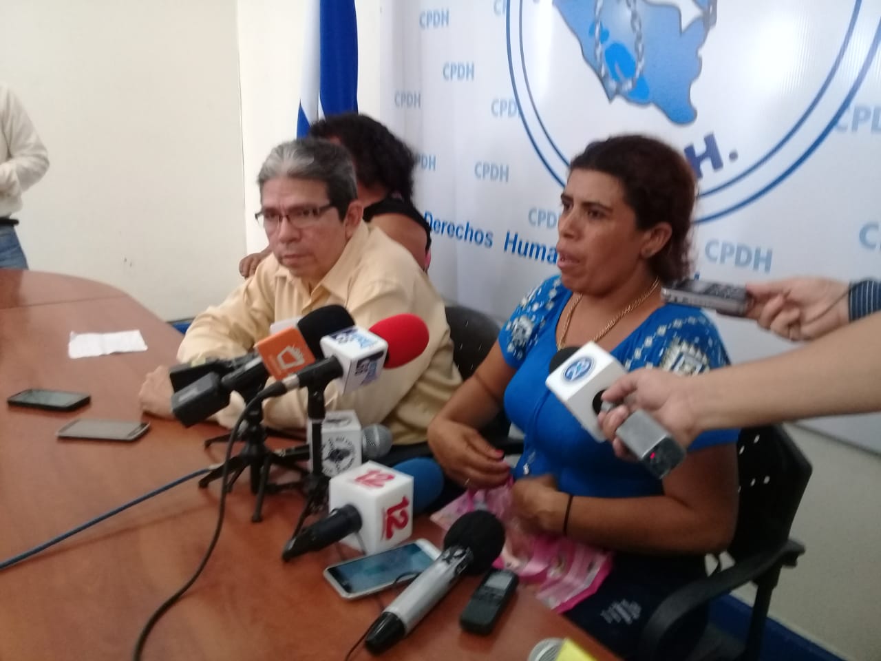 Antonia Cruz Calderón denunció ante la CPDH el calvario que sufrió su hermano Brayan. Foto: Héctor Rosales
