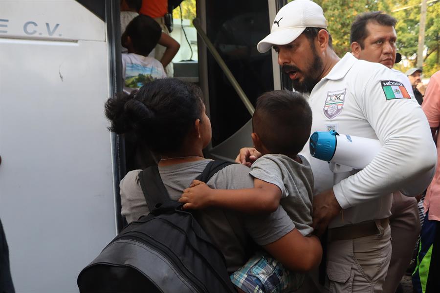 El hallazgo refleja el flujo migratorio inédito de los últimos años en la región, donde México registró una subida de cerca del 77 % en la migración irregular en 2023./ EFE