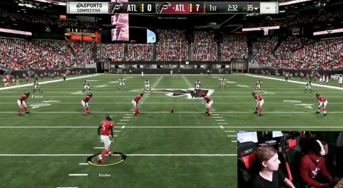 Imagen del video del torneo de Madden en Jacksonville, donde fallecieron varias personas luego que se registrara un tiroteo.