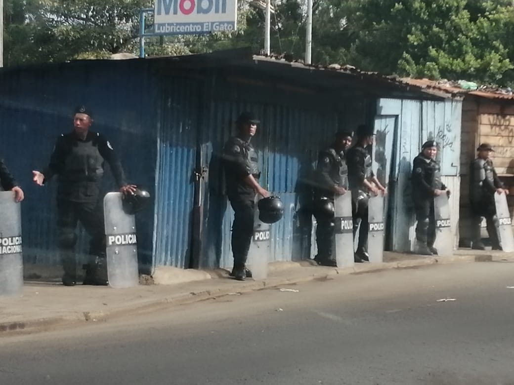 Policía desplegada en Managua / Lorenzo Vega