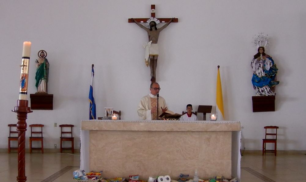 Iglesia católica afectada por el coronavirus / Lorenzo Vega.