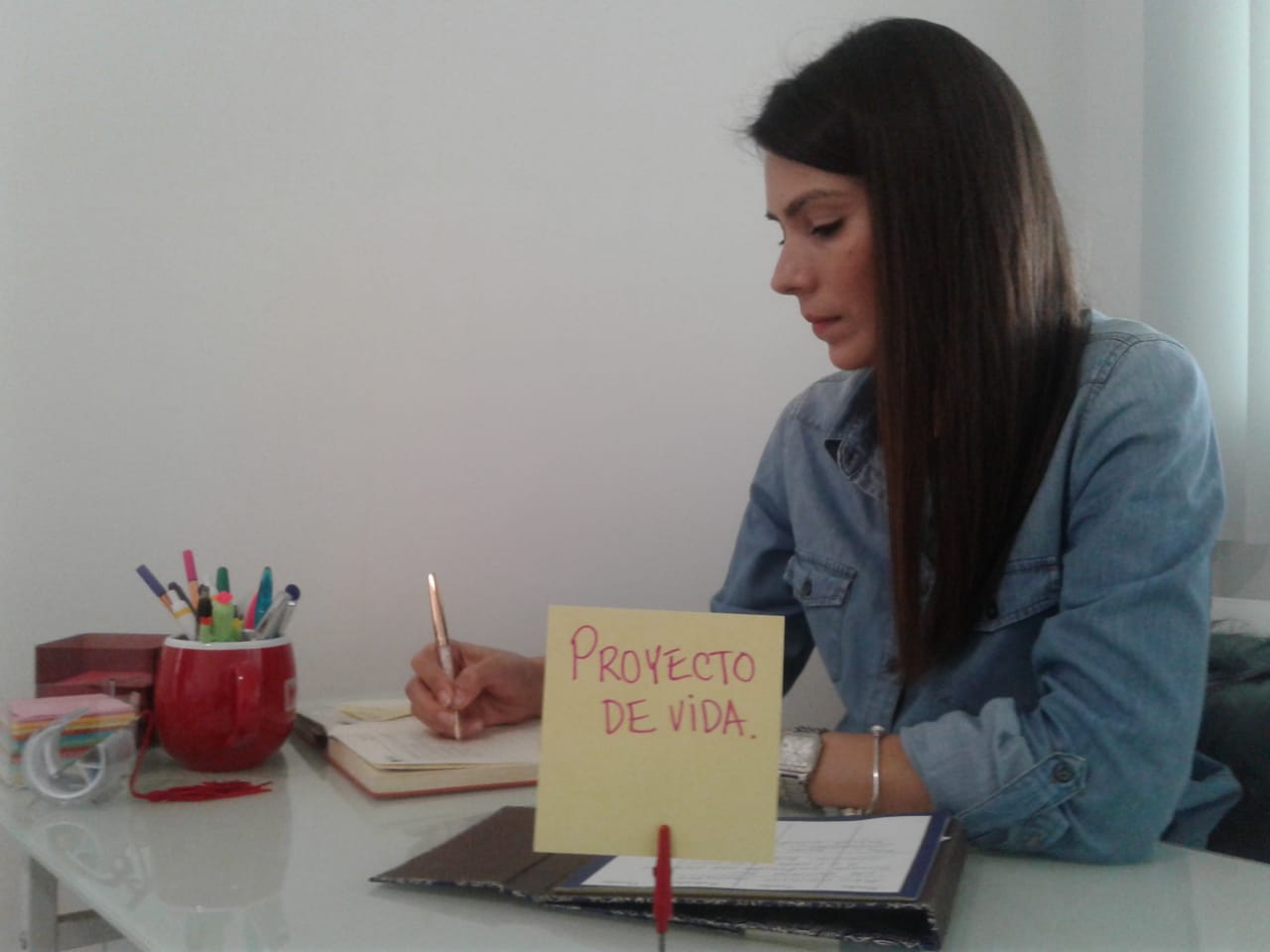 Especialistas consideran que los padres deben trabajar con los hijos en su proyecto de vida.