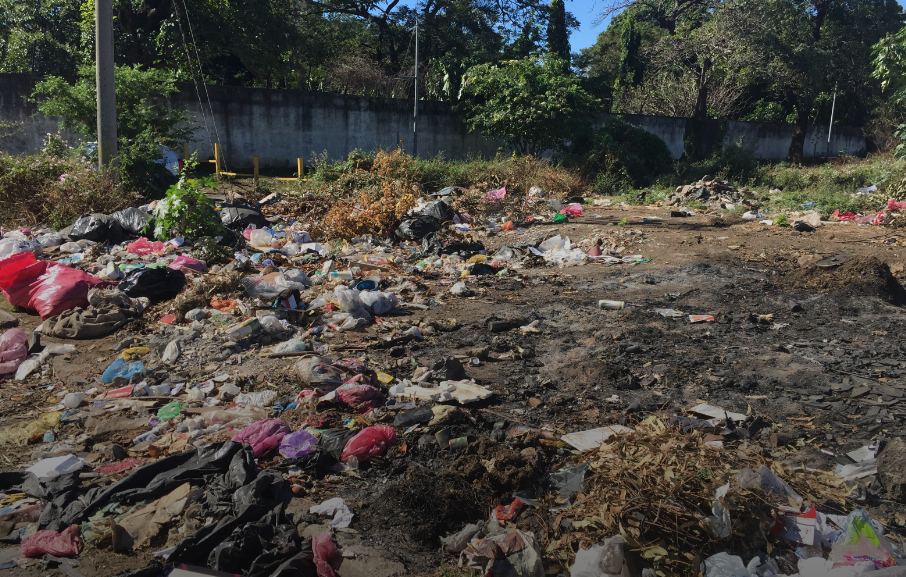 Isla Roatán de Honduras prohíbe el uso de bolsas plásticas / Archivo
