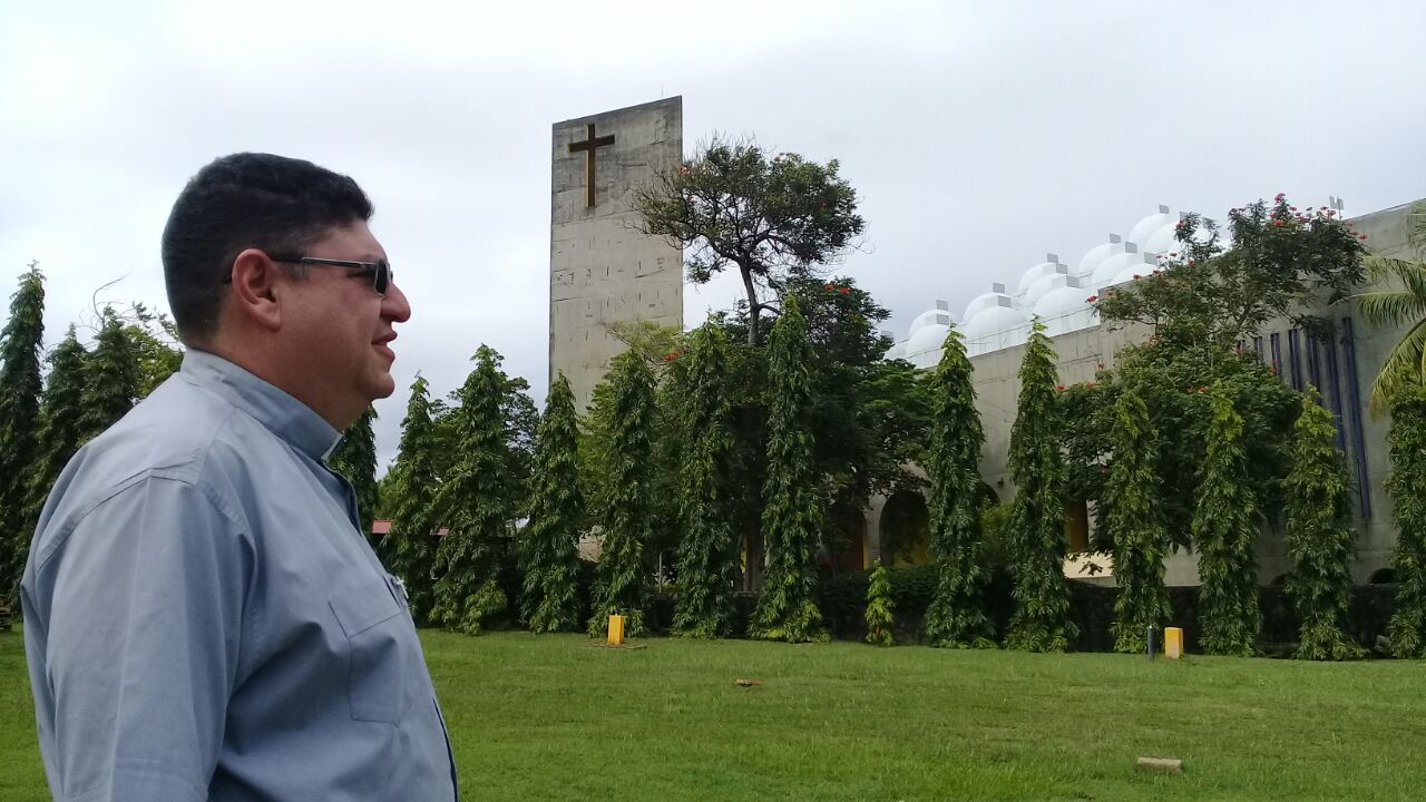 Padre Luis Alberto Herrera, rector de la Catedral Metropolitana de Managua. Foto: Héctor Rosales