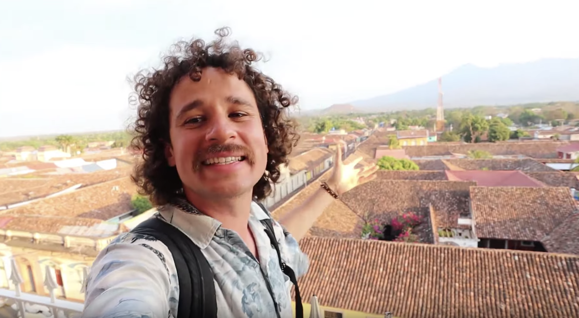 Foto de Luisito Comunica en Granada.