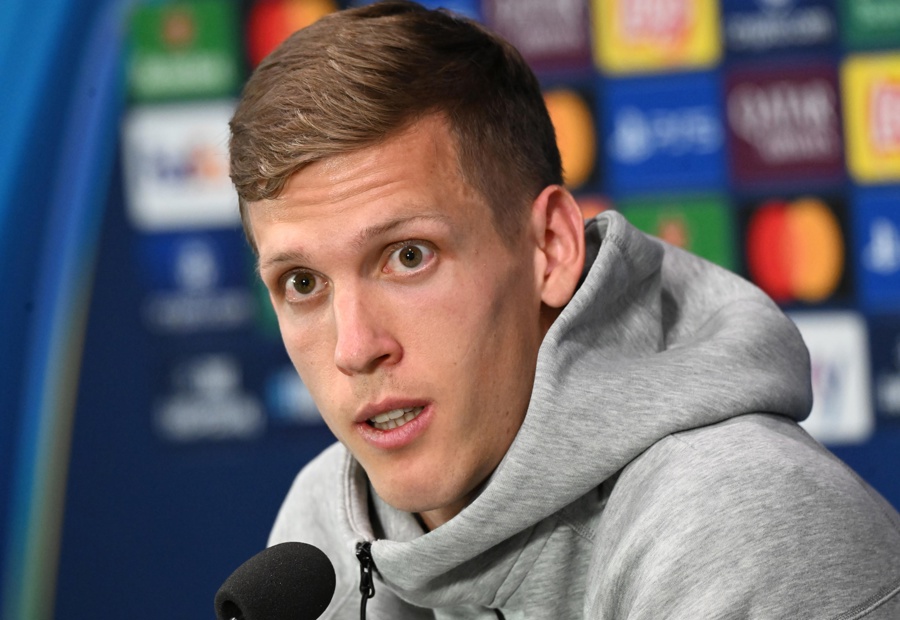 El centrocampista del Barcelona Dani Olmo en vísperas de la vuelta de semifinales de la UEFA Champions League en Milán, Italia. /EFE