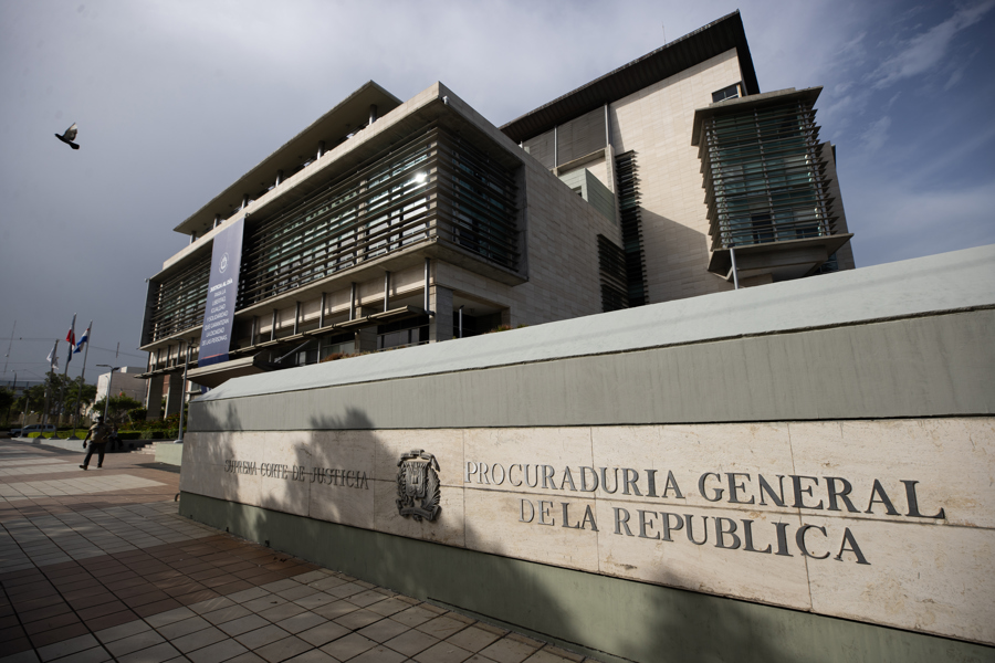 Fotografía del ingreso a la Procuraduría General de la República (PGR)./ EFE
