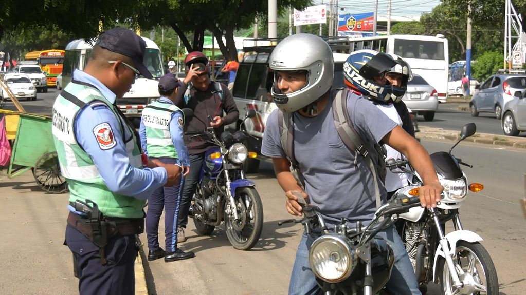 Policía espera recaudar más en multas / archivo