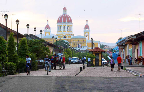 Turistas se retiran de Nicaragua por olas de protestas.