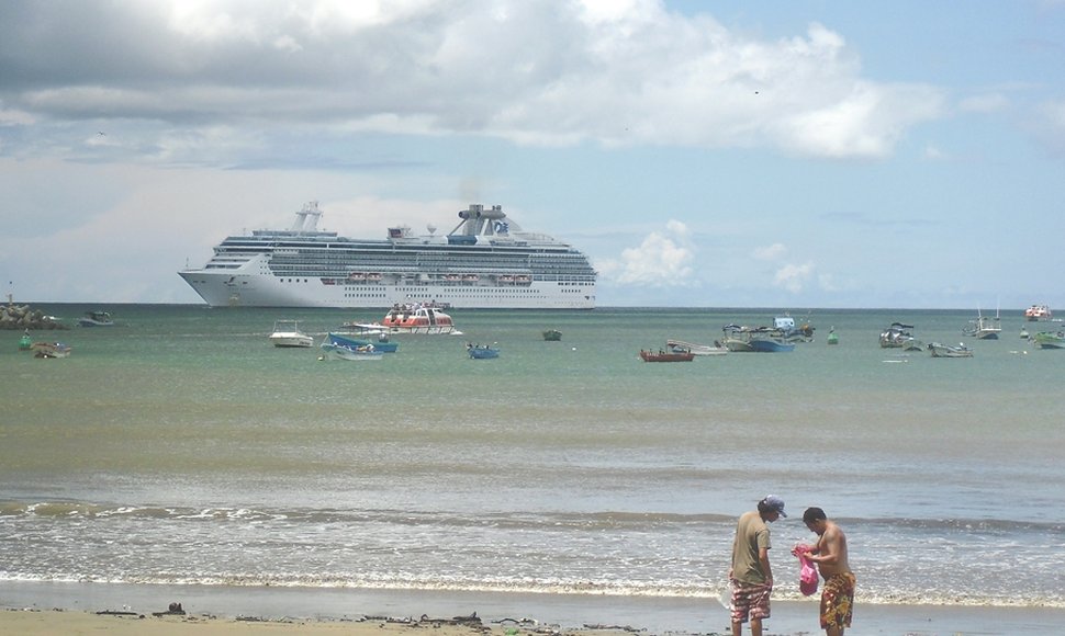 La falta de un puerto de aguas profundas en la bahía de San Juan del Sur ha provocado la cancelación de la llegada de varios cruceros que tenían previsto arribar al país en esta temporada navideña.