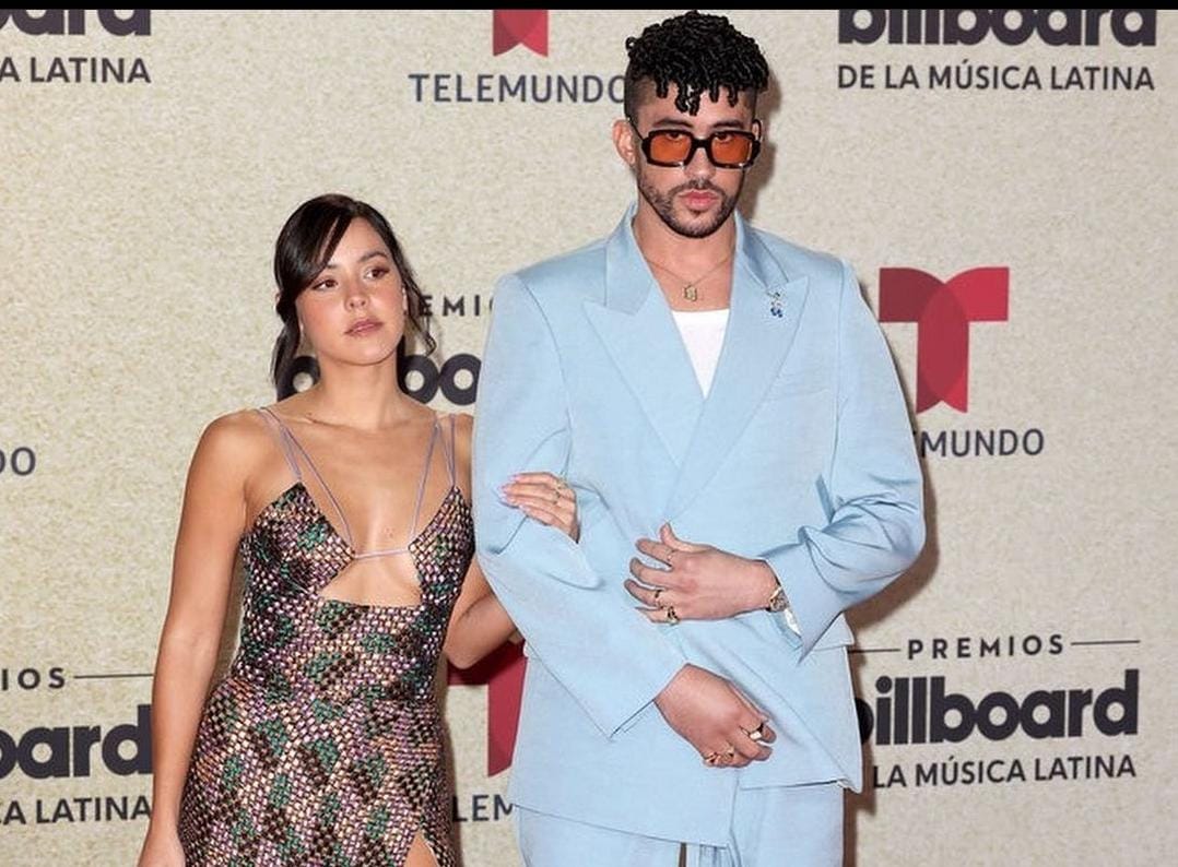 Bad Bunny arrasa con 10 premios en los Billboards a la Música Latina Vos TV