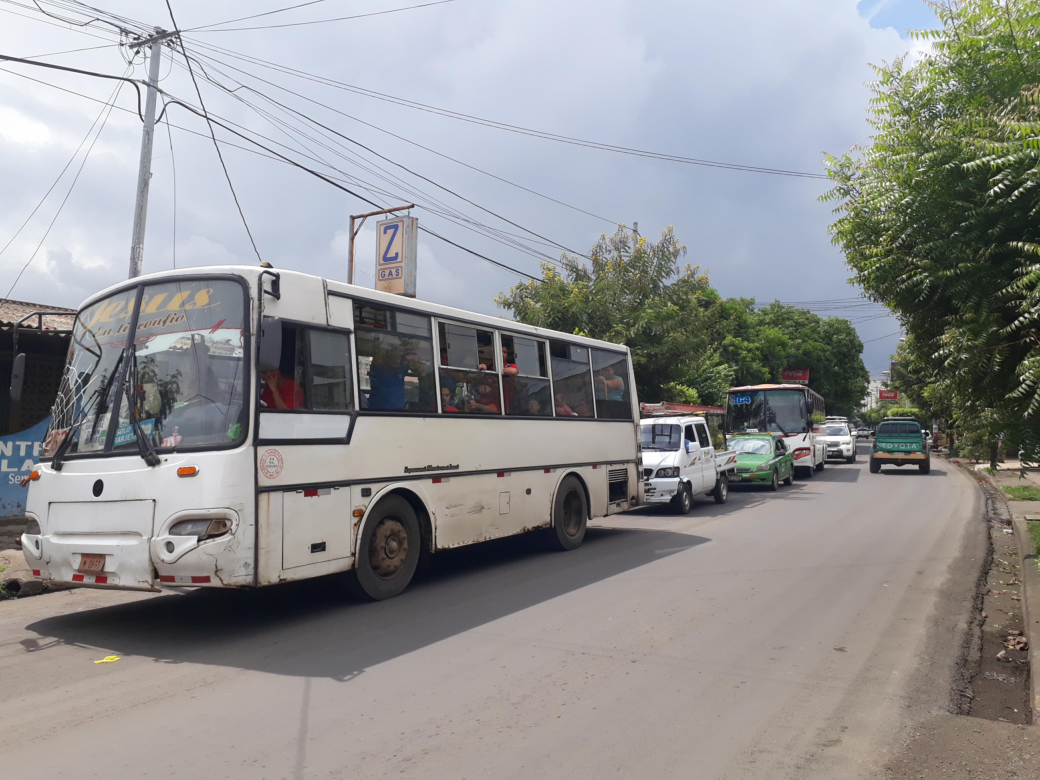 Imagen de la carretera principal hacia el mercado Roberto Huembes.