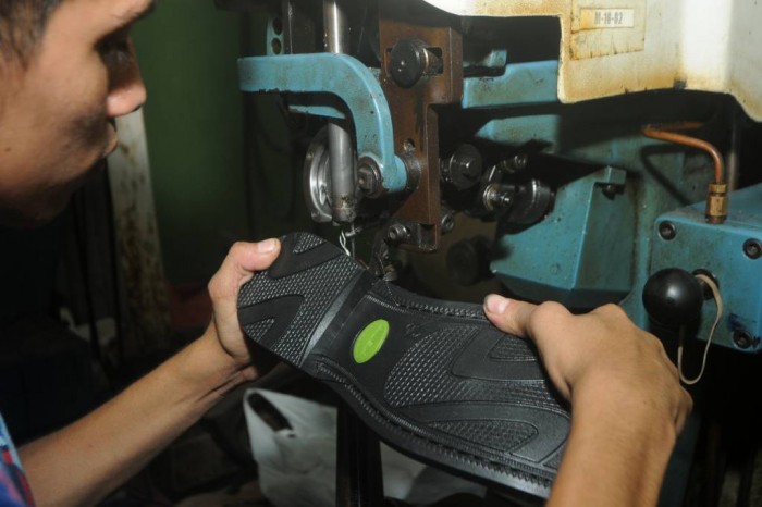 Artesanos de cuero y calzado no reciben repuestas por parte del MINED.  Foto/Archivo