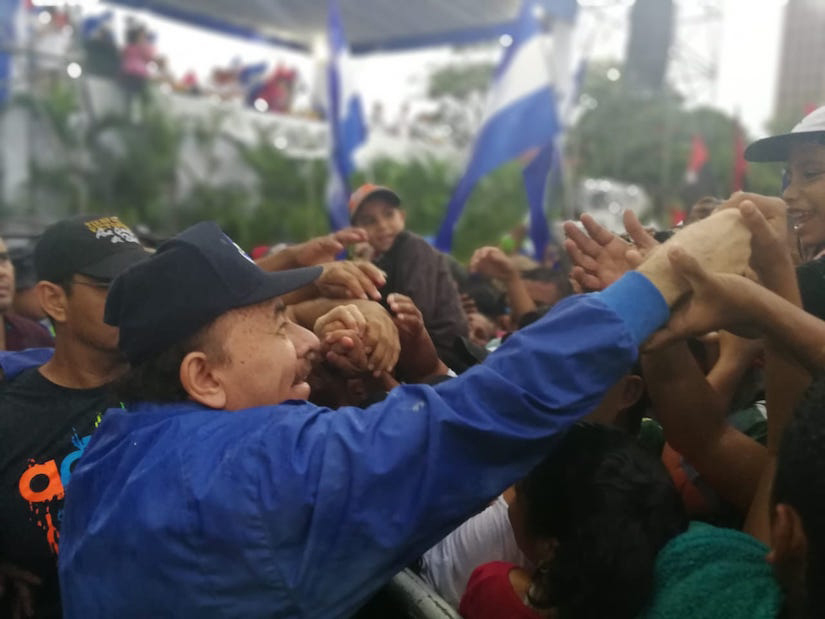 Presidente Daniel Ortega durante la caminata en memoria a Rigoberto López Pérez, en Managua. Foto: El 19 Digital